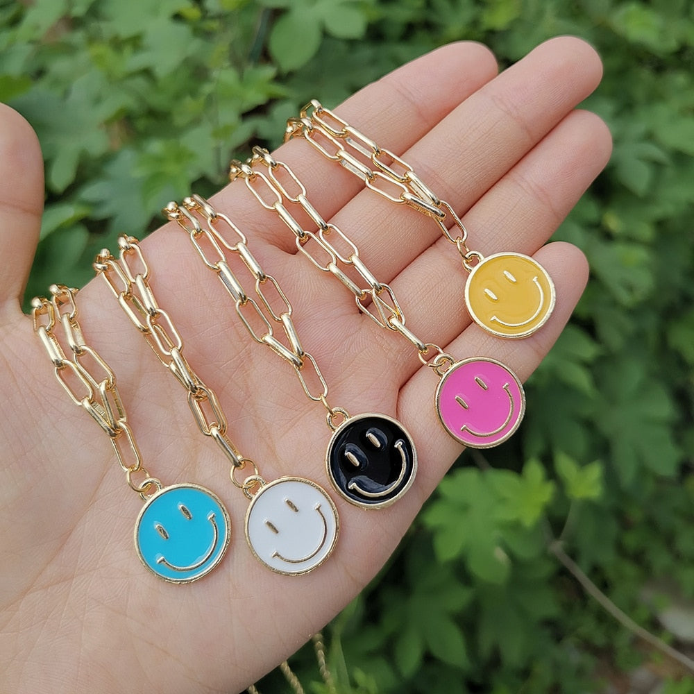 Cute Smiley Face Pendant Necklace for Women Vintage Round Pin Link Chain Choker Necklace Accessories Jewelry Collin BFF Mujer