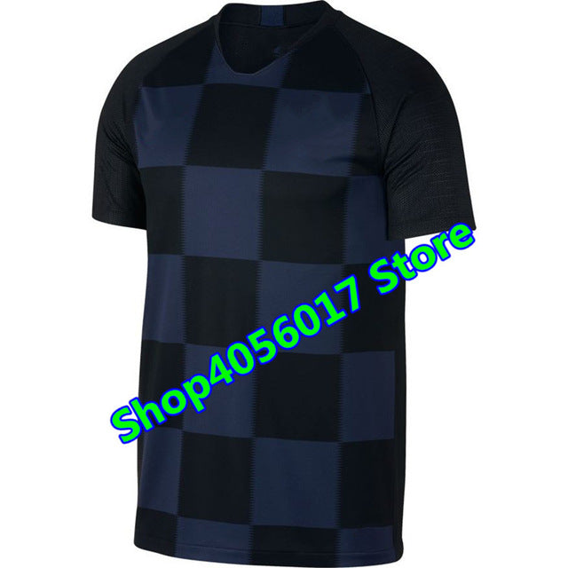 In spot! Best Quality adult T-shirt 2018 2019 new Croatia man shirts 17 18 Casual Red and white plaid shirt Tees Free shipping